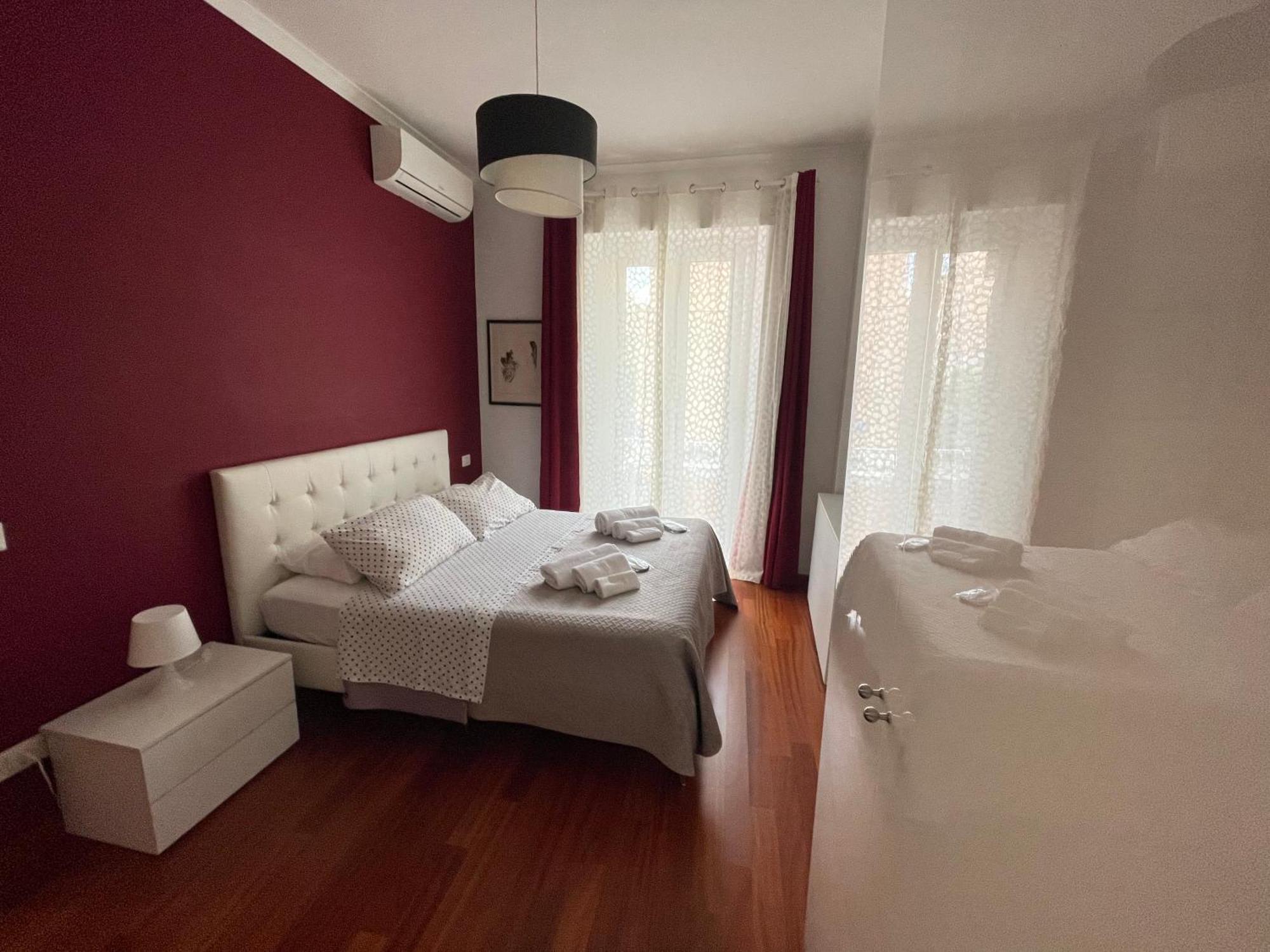 Lucens Domus Appartamento Roma Quartiere Trieste - Vicino Metro B1 - Екстериор снимка
